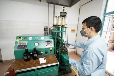 探秘綠色新能源 中國(guó)石化線上公眾開(kāi)放日展現(xiàn)石油化工新設(shè)備